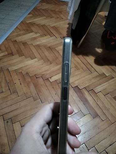 polovni aparati za kafu sa mlinom: Motorola e14 bez ostecenja, baterija dobra.Telefon star godinu dana — 4