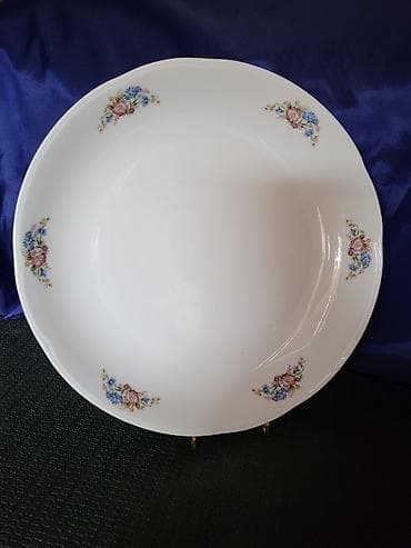 Tanjir velik Alba Julia porcelan iz 70ih. Tanjir za na lalafo.rs Tanjir velik Alba Julia porcelan iz 70ih. Tanjir za