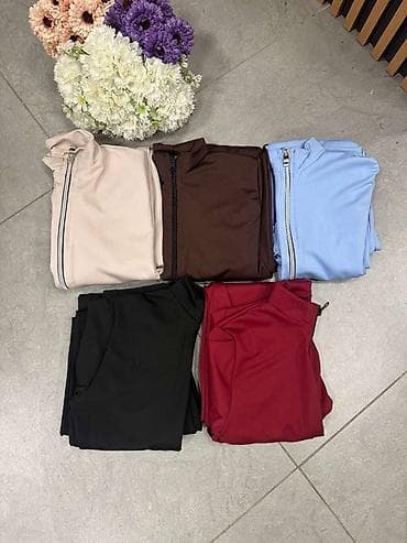 tech fleece bež: 🔥Kombinezon: 2300 dinara 🔥

Likra — 7