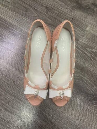c a papuce: Sandale, Guess, 39 — 2