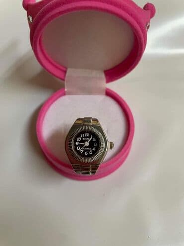 bvlgari prstenje: Prsten sat (Podesiv)
Cena:1000din — 20