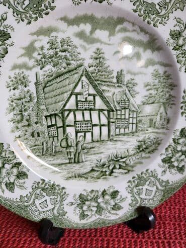 tanjiri od porcelana: Tanjir nov rucno graviran Engleska Staffordshire 70te. Tanjir nigde — 2