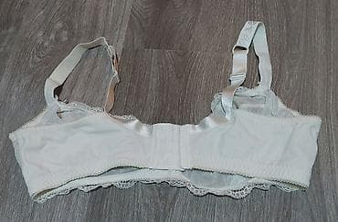 Skafanderi: Čipkani brushalter – elegantan, u nežnoj krem/beloj boji. - Košarice — 2