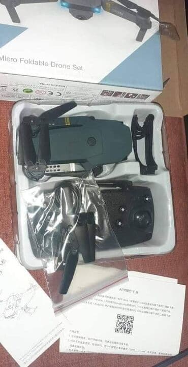 mikroskop wifi: Dron sa 2 kamere za snjimanje E88 CENA 4700 din Frekvencija: 2.4G — 5