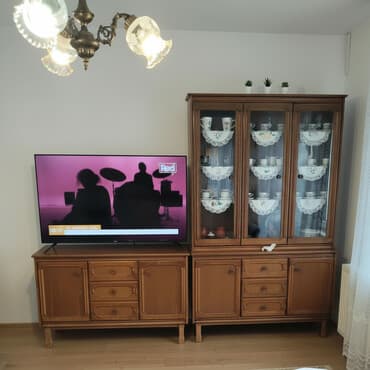 Ugaone garniture: Drveni dnevni regál/vitrina set - Klasičan drveni set za dnevnu sobu — 2