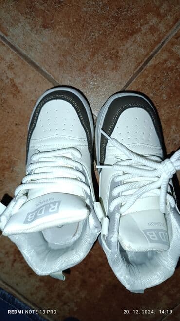 Slippers: Size - 35 — 4