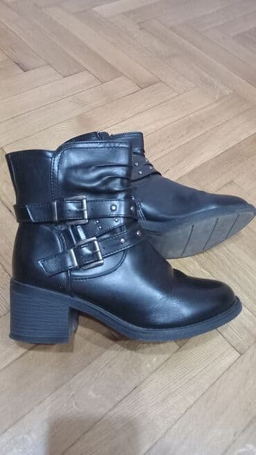 Gležnjače: Gležnjače, Opposite, 38 na lalafo.rs Gležnjače: Gležnjače, Opposite, 38