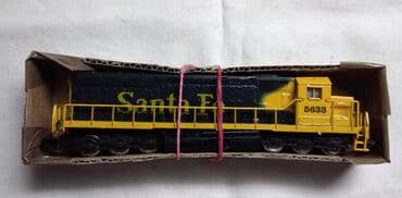 djavo nosi pradu 2 online sa prevodom: Yardmaster N scale electric train set-Elektricni voz N skale, sa 8 — 1