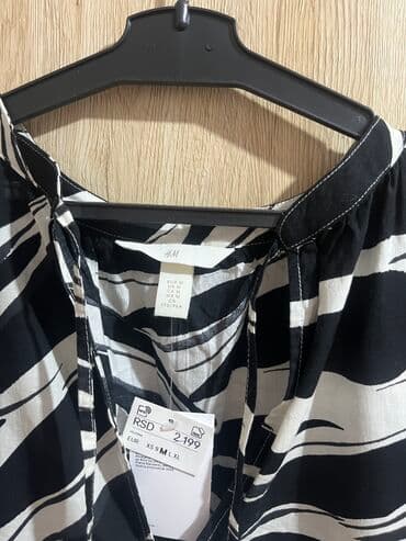 stradivarius jakna sa krznom: H&M M (EU 38), bоја - Šareno, Kratkih rukava — 2
