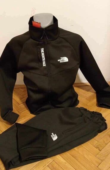 ellesse trenerke: 2xl
Muska skuba
4500 — 1