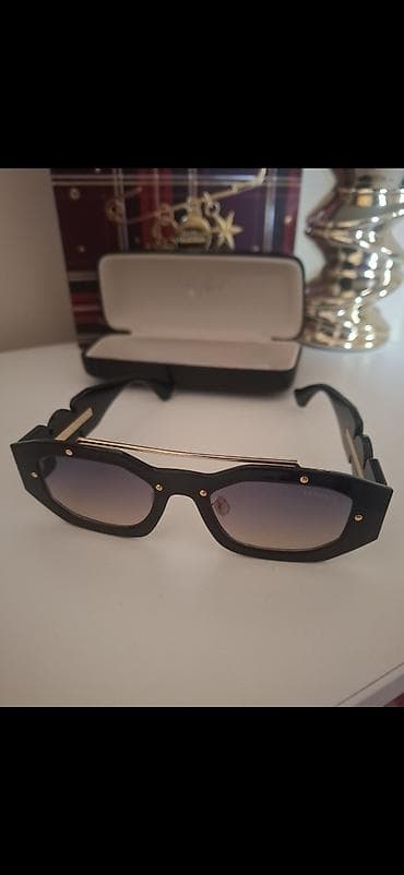 Versace sunčane naočare – pravougaoni/uskiji “flat-top” dizajn sa