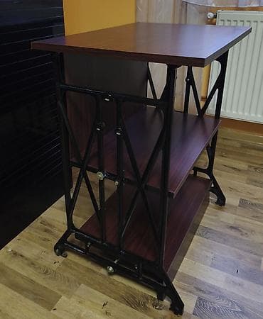 ikea kreveti za bebe: Industrijski stočić/polica sa točkićima – drvo i metal - — 4