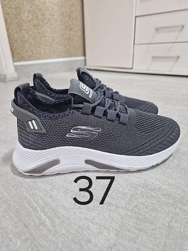 patike karl lagerfeld: Sportske patike – veličina 37 Modeli: 1) Tamno sive sa belim đonom — 1