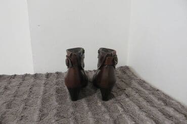 sandala stikla: Gležnjače, 36 — 4