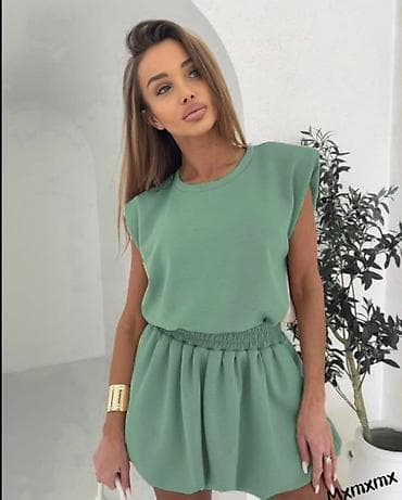 mona beograd: Likra 2000 din — 3