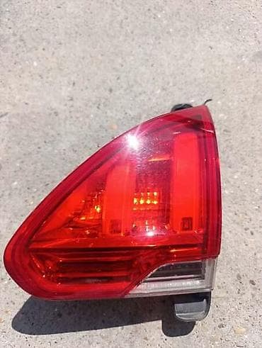papiri za apn 4: STOP LAMPA UNUTRASNJA DESNA ZA PEUGEOT 2008 OD 2013. DO 2016. GOD — 1