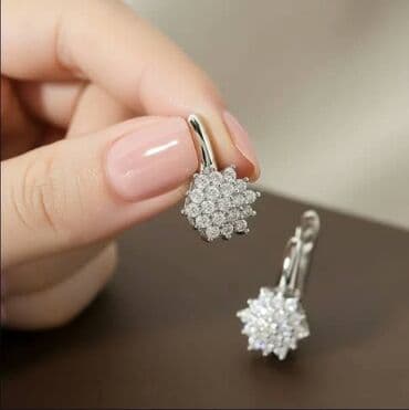 Other: 💫 minđuše – set od dva para - Dizajn: - Par 1: Elegantne minđuše sa — 29