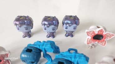 djak rancevi: Kolekcija minijaturnih figura/privезака inspirisanih serijom Stranger — 7