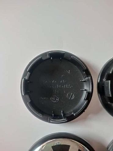 kompresor za kola: ČEPOVI ZA ALU FELNE 65MM ZA VOLKSWAGEN BUBA, CADDY, SCIROCCO . | — 2