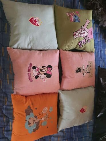 Lighting & Fittings: 30x30 Prelepi jastuci Samo ovo dostupno Cena samo 600 din ili 2 za — 1