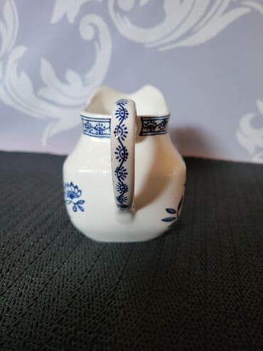 za koliko se prodaje zlatni harry potter: Bokal za mleko engleski,cvibl mustra Wedgwood iz 70ih. Bokalcic za — 7