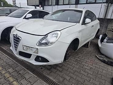 kupujem prodajem polovni auto: ALFA ROMEO GIULIETTA 2013. GOD. - KOMPLETAN AUTO U DELOVIMA | Alfa — 1
