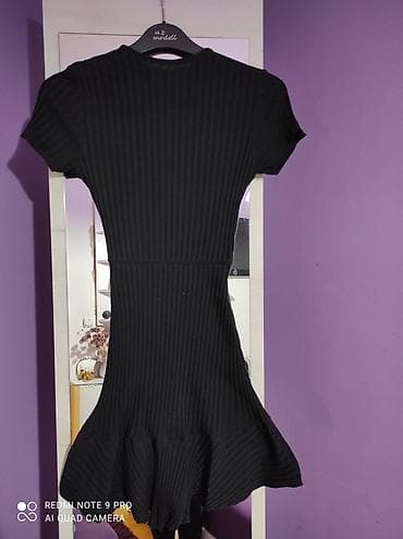 mini šoker: Haljinica velicina S
Duzina 86 — 2