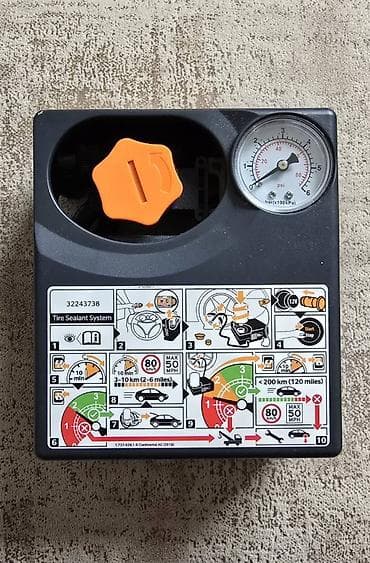 Kompresor za gume 120w Kompresor u odlicnom sranju. Nigde nije