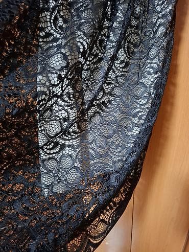 square haljine: Crna čipkana haljina na bretele - Elegantna midi dužina, A-kroja - — 2