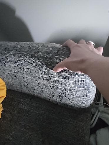 garniture polovne: Sivi tapacirani naslon/valjkasti jastuk za ugaonu garnituru ili kauč — 6