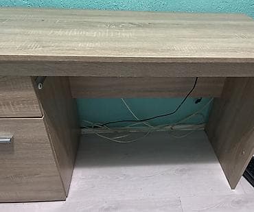 sto od motora: Radni/gaming sto od iverice u dekoru hrasta - Prostrana radna ploča — 4