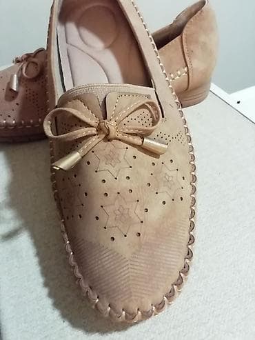 guess mokasine zenske: Nove preudobne krem mokasine 39 broj. Unutrašnje gazište 25 cm — 5