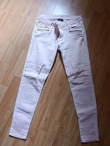 Ženske skinny farmerke u svetloružičastoj boji. - Model: uske/skinny