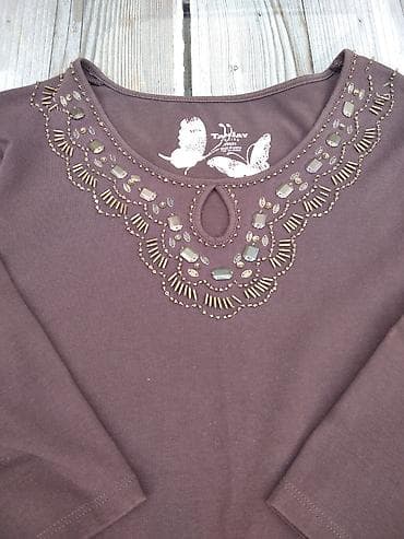 Shirts, blouses and tunics: Bluza – veličina M - Boja: tamno braon - Model: ravnog kroja, duži — 3