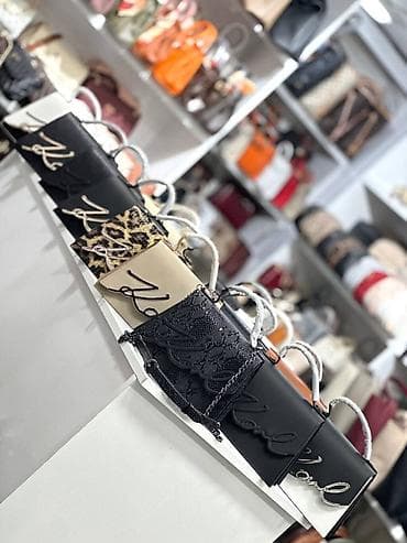 polovna mona torba: Tašne 
pk — 1