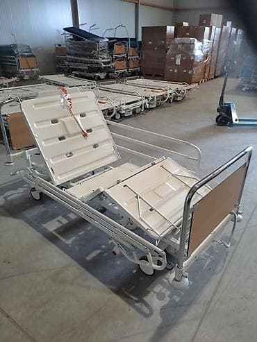 Medical furniture: Bolnički krevet – električni, višesekcijski - Konstrukcija od — 1