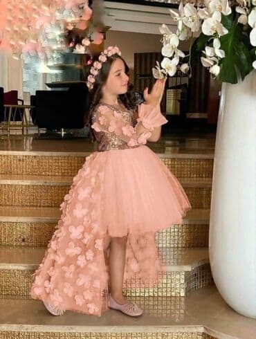 new yorker tigrasta haljina: 1-13
4800 din — 1