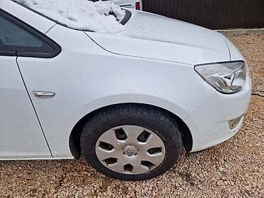 Blatobrani: KRILA BELA BOJA ZA OPEL ASTRA J | Svi delovi za Opel vozila : Astra — 2