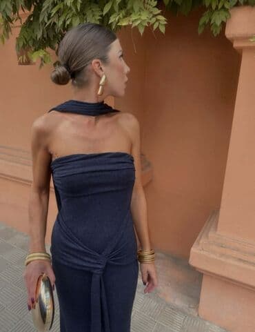 Stilski klub stolovi: 2700💋🌀
Li — 5