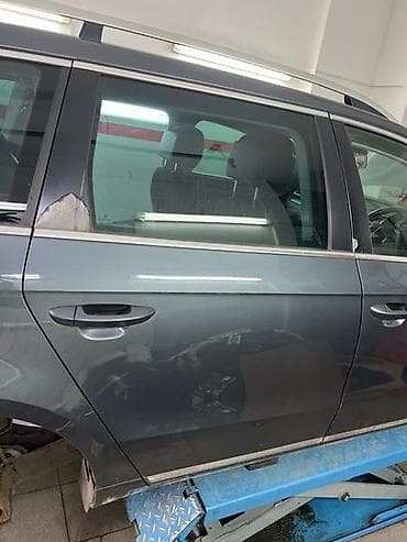 auto delovi lajkovac: VRATA ZA VOLKSWAGEN PASSAT B7 | Zadnja desna vrata za Passat B7 — 2