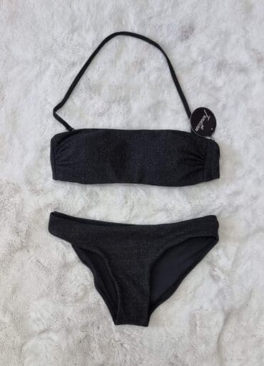 Dvodelni kupaći kostim
Cena 1899 din na lalafo.rs Dvodelni kupaći kostim
Cena 1899 din