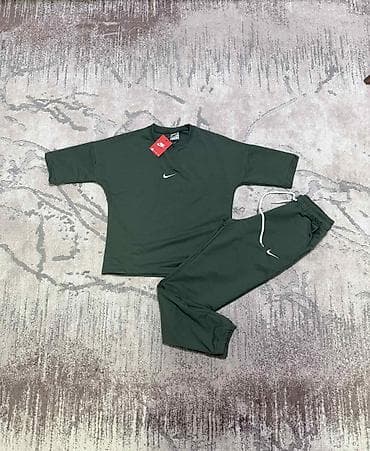 Sweatsuit Sets: Dvodelni ženski komplet – majica s kratkim rukavima i donji dio — 6
