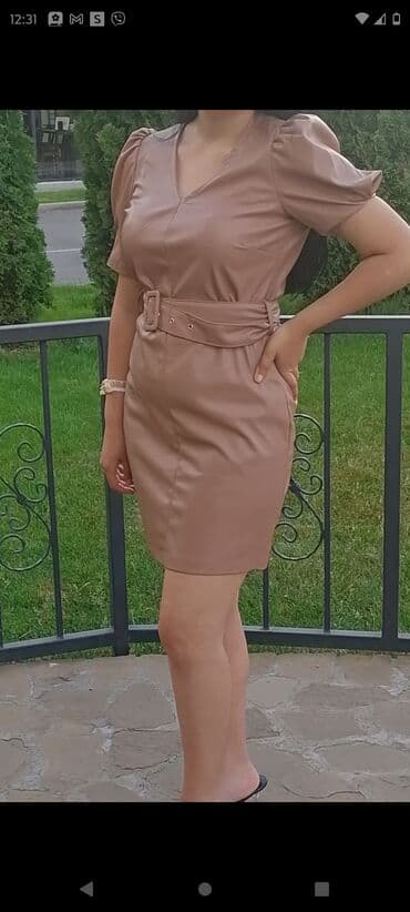 smaragdno zelena haljina: M (EU 38), color - Brown, Cocktail, Short sleeves — 1