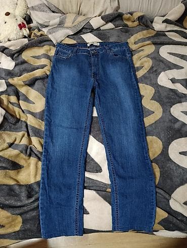 nesal pantalone: CAST Jeans – klasične plave farmerke - Brend: CAST Jeans (etiketa — 3