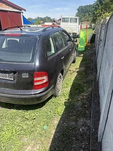 rover 75 prodaja: ŠKODA FABIA 2005. GOD. - KOMPLETAN AUTO U DELOVIMA | prodaja — 2
