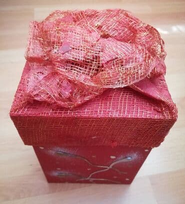cinije za kolace: Decoration box, color - Red, Used — 12