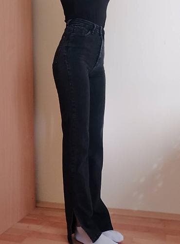 Ženska obuća: Crne farmerke zvoncare XS. Stanje odlično. Naznačena veličina 26 — 1