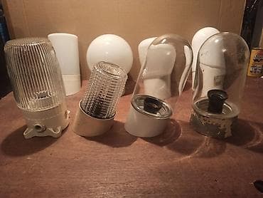 Electrical Materials: Kvalitetne zidne lampe. Ukupno ih ima 8kom, od čega je jedna sa — 4