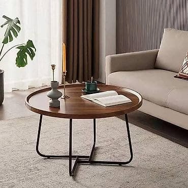 stilska vitrina: Klub sto
50cm precnik
40cm visina
Cena: 3700 din — 1