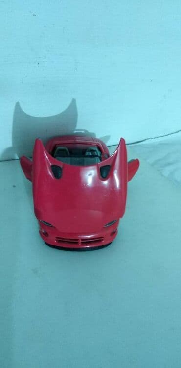 home alone 1 sa prevodom na srpski: Burago Dodge Viper, Italy, 1:24 malo izgreban — 4
